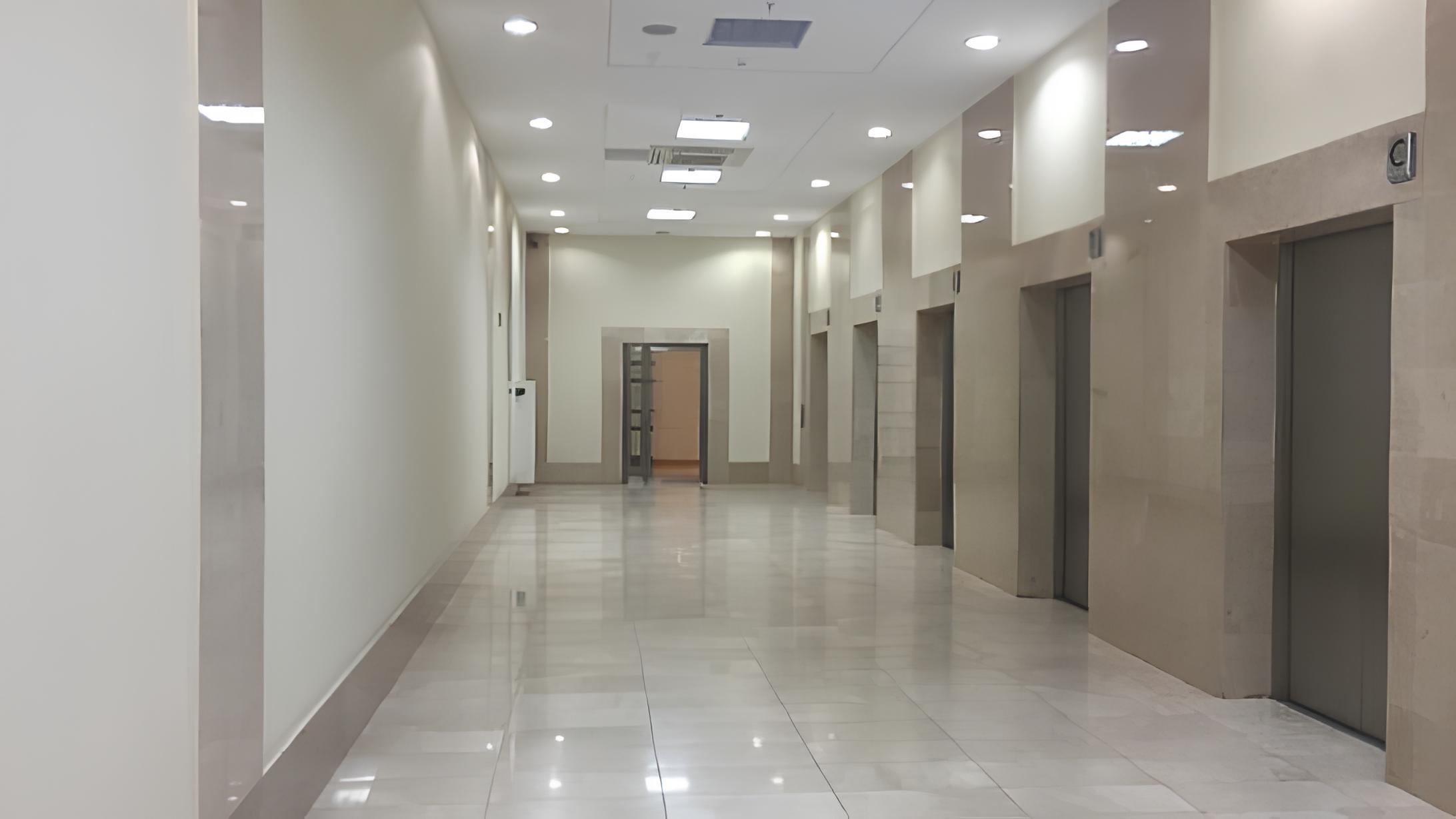 Снять офис 826 кв м в БЦ Кутузофф Тауэр